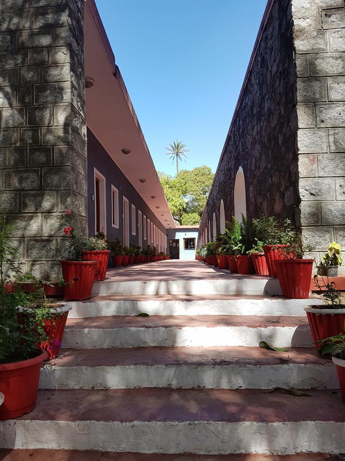 Kesar Bhawan Palace Mount Abu Exterior photo